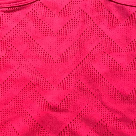 Hot Pink Under Armour Tank S - Picture 3 of 3